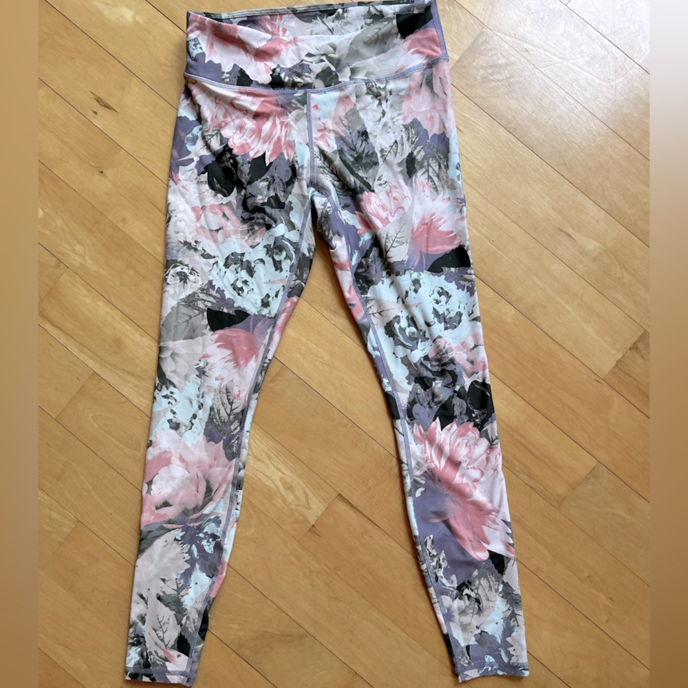 Fabletics exercise leggings. Size XS